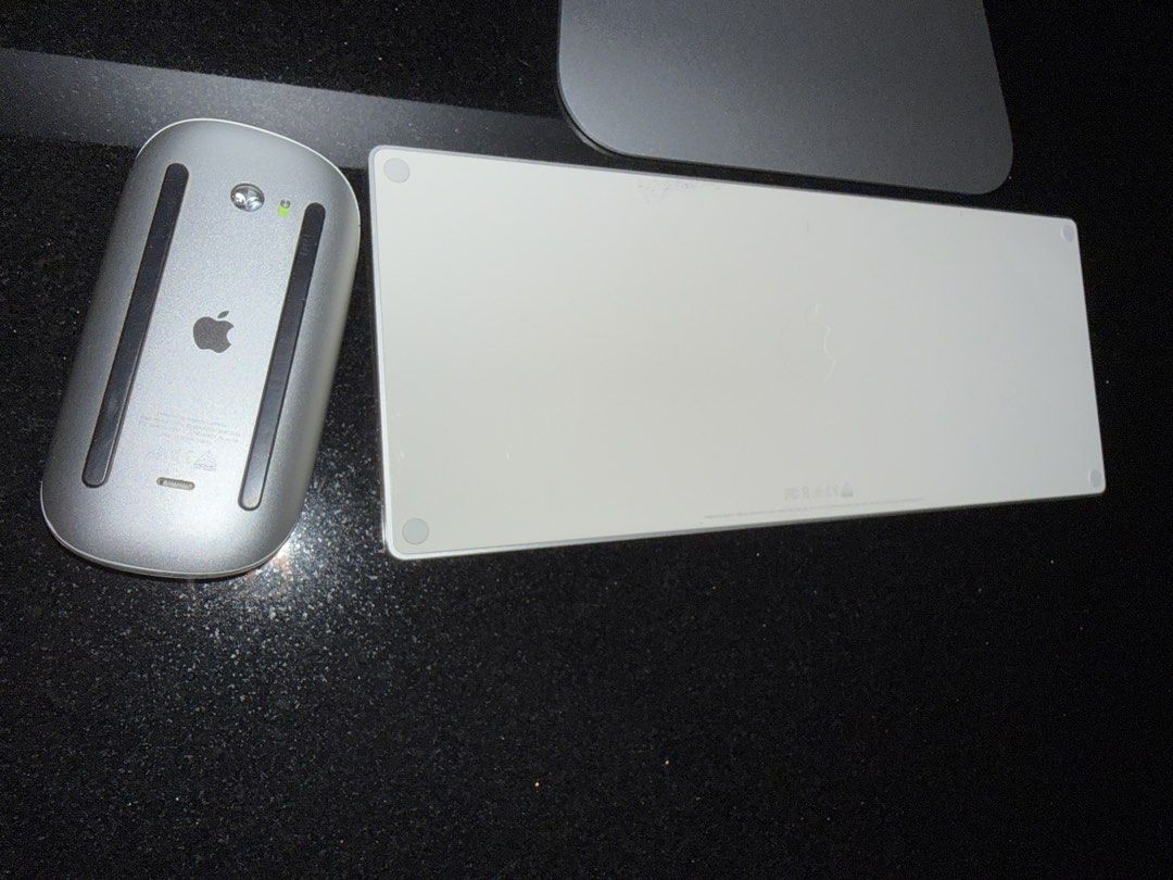Very new Apple 27 inch iMac446680141482567687