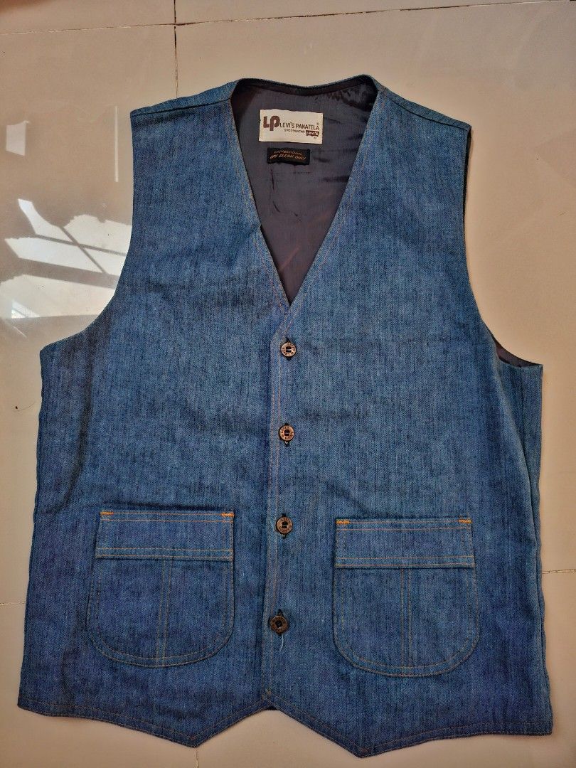 Vintage 70s levis panatela vest (Category: Tshirts & Polo Shirts ) located in Cavite. Submitted by labbudds20 (Listing ID 1436335315, Image 3). Description: Ptpa for sale Vintage 70s levis panatela vest One size Armpit to armpit 19 inches Length 26 inches Shoulder 14 inches Like new condition See pictures for details 1499+sf Thanks admin.