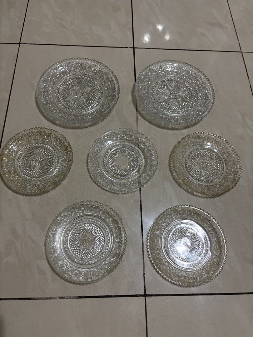 Vintage Clear Glass Plates - Set of 7