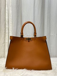 (Category: ) located in . Submitted by shoulderfashion (Listing ID 1436401251, Image 1). Description: .