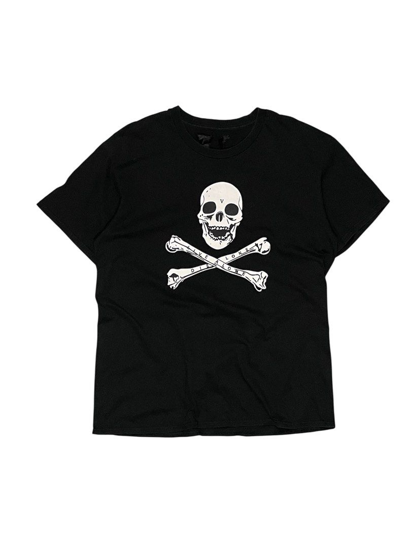 VLONE SKULL DIE ALONE LIVE ALONE TSHIRT (Category: Tshirts & Polo Shirts ) located in Pasay City. Submitted by digital_wardrobe.ph (Listing ID 1436366370, Image 1). Description: VLONE SKULL DIE ALONE LIVE ALONE TSHIRT details size: medium - large width: 22 length: 29 price: 450 location: pasay city.