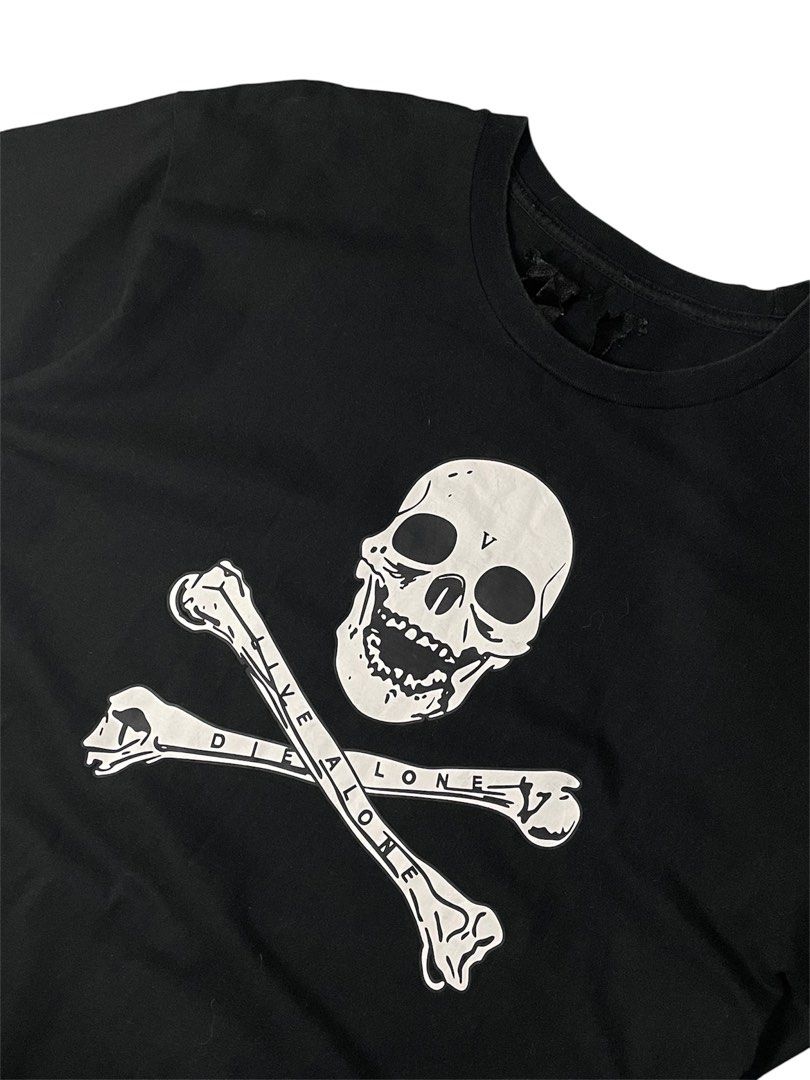 VLONE SKULL DIE ALONE LIVE ALONE TSHIRT (Category: Tshirts & Polo Shirts ) located in Pasay City. Submitted by digital_wardrobe.ph (Listing ID 1436366370, Image 3). Description: VLONE SKULL DIE ALONE LIVE ALONE TSHIRT details size: medium - large width: 22 length: 29 price: 450 location: pasay city.