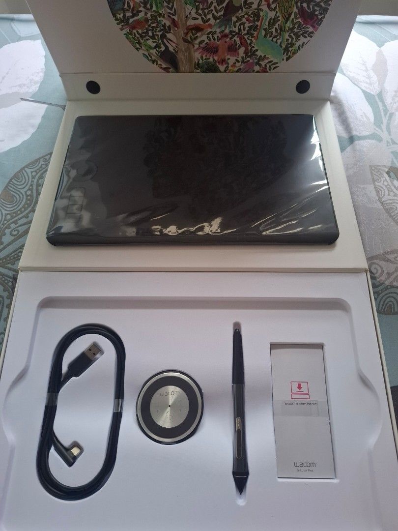 Wacom Intuos Pro 2017 (M size)446589916666275841
