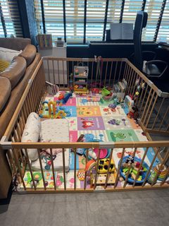 (Category: ) located in . Submitted by legcat (Listing ID 1436298526, Image 1). Description: .