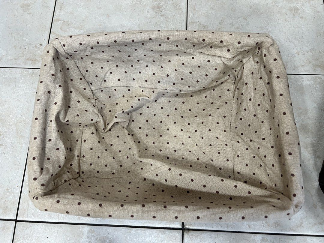Wicker Basket with Polka Dot Lining446854126308567044