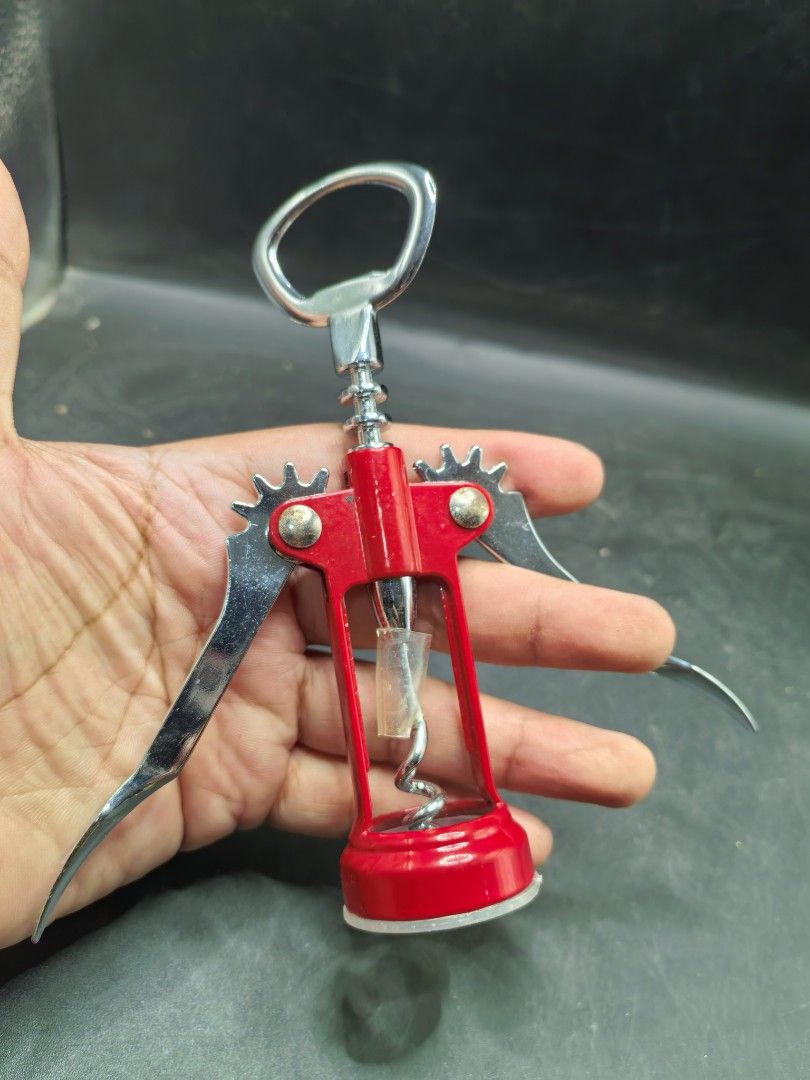 Wine Opener (Category: Other Kitchenware & Tableware) located in Cebu City. Submitted by dudes_villanueva (Listing ID 1436306323, Image 2). Description: Wine Opener 📌 In excellent condition..