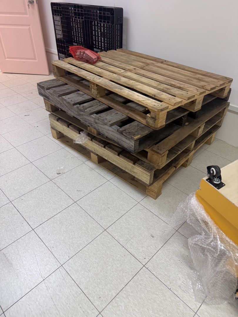 Wooden and Plastic Pallets - Various Sizes