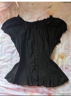 (Category: ) located in . Submitted by helpmeclearclothespls (Listing ID 1436410132, Image 1). Description: .