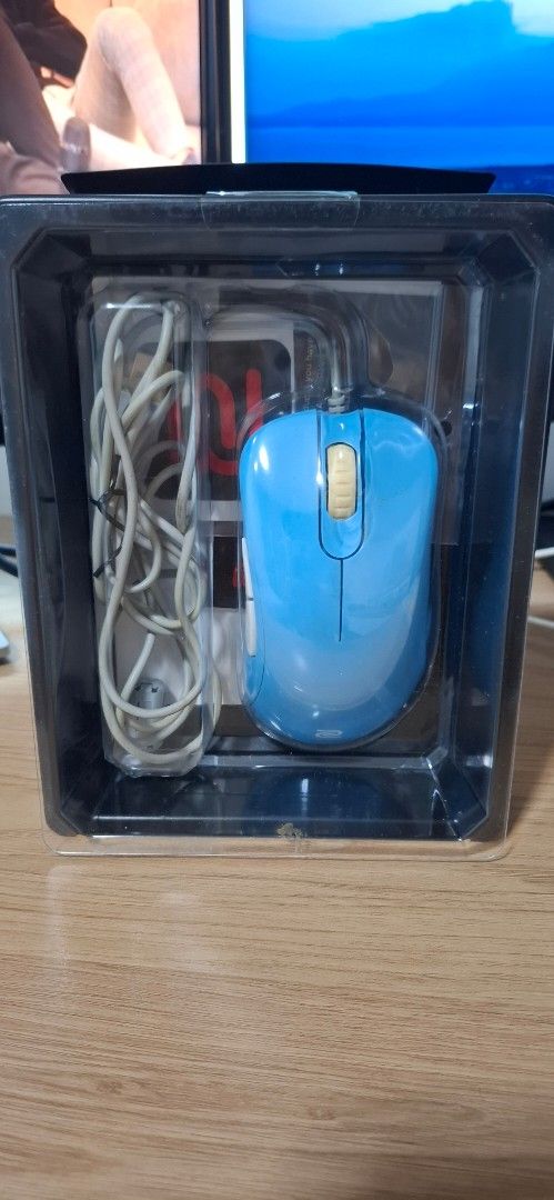 Zowie EC2-B446687184201994240