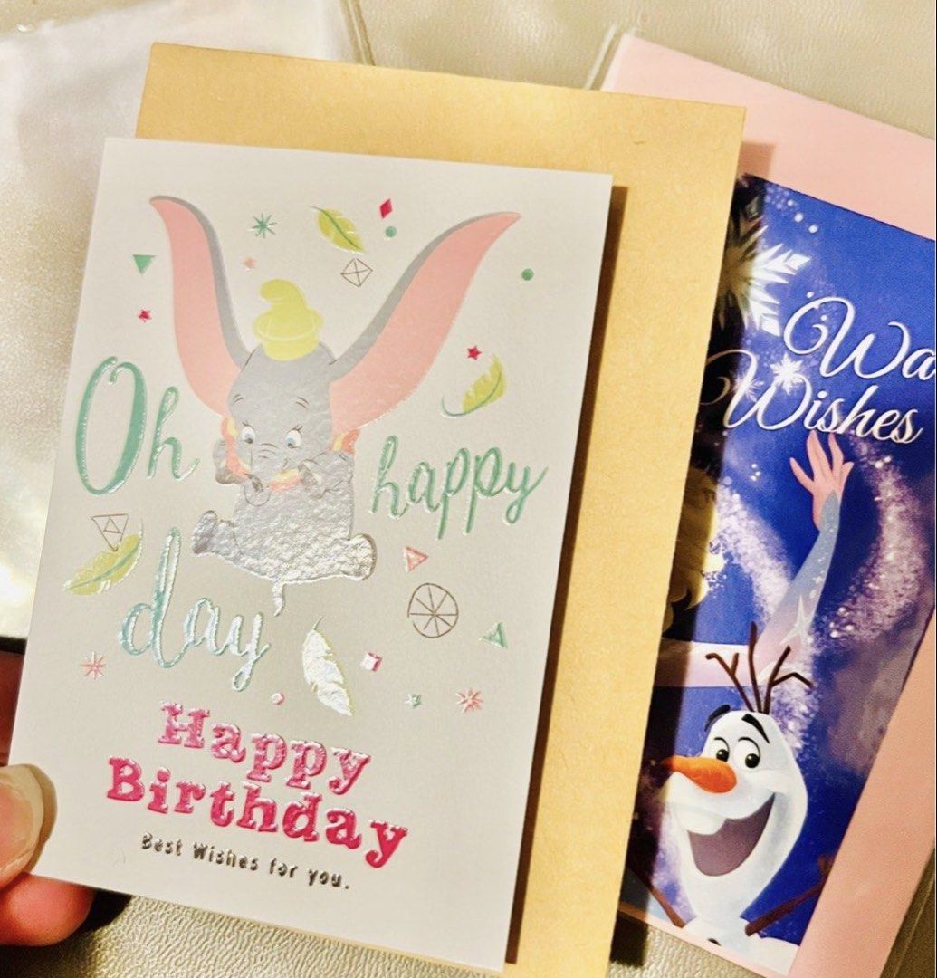 最後2張‼️現貨💌👸心意卡💖現貨 正版 台灣 迪士尼公主公仔 魔髮奇緣魔幻奇緣 ELSA公主 / 小飛象公仔 迪士尼卡 公主卡 Elsa卡 生日卡 情人節卡 賀卡 聖誕咭節日祝福卡 卡通卡 謝咭 心意卡 示愛 求婚 珍藏收藏 DISNEY PRINCESS CHRISTMAS HOLIDAY VALENTINES WEDDING LOVE BIRTHDAY GREETING CARD STATIONARY （分類：郵票及印刷品）位於 Hong Kong。 由 swroom 提交（商品編號 1436550503，圖片 2）。簡介： 🚚 🎁 只限郵寄運送 🎁 ▫️▫️商品詳情▫️▫️ 💝 $38 張，$70 兩張，全新 ❣️ 節日銷情迅速請早訂購售完即止❣️ 🛍更多最新禮品玩具 follow us ： carousell.com/swroom ▫️▫️購買付款詳情 ▫️▫️ 📥 請 INBOX PM下單購買須提供以下資料 ： 1. 選擇付款方式 : PAYME / FPS 