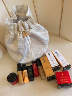 (Category: ) located in . Submitted by luxecollectionbybianca (Listing ID 1436641750, Image 1). Description: .