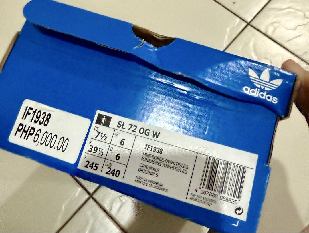 Adidas SL 72 OG W Sneakers (Category: Sneakers) located in Taguig. Submitted by Love2Shop (Listing ID 1436528768, Image 2). Description: Adidas SL 72 OG W sneakers Bought at Php6k / Used twice while travelling For 25cm / 8 US Women’s Black / Green / Navy Blue / White with red lining .