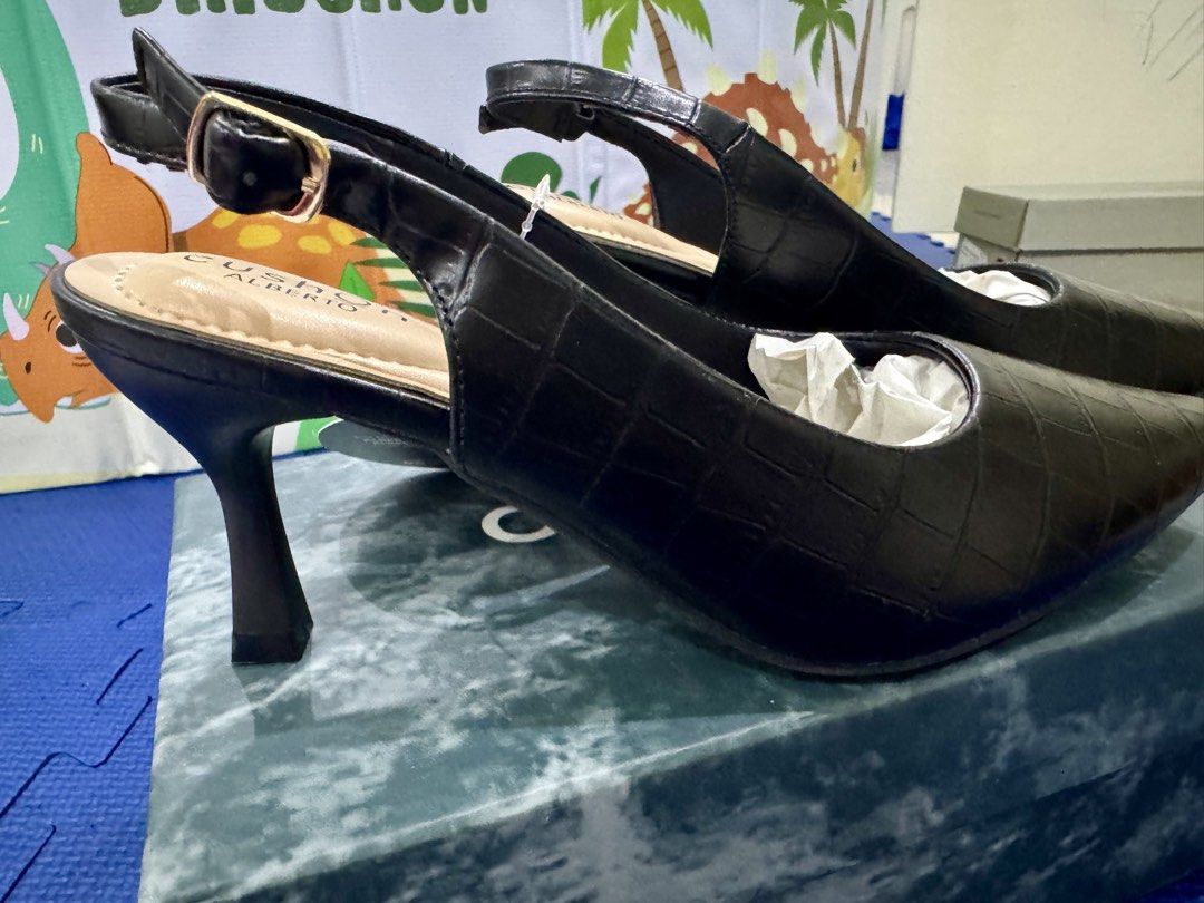 Alberto Slingback Heels - US 5 (Category: Heels) located in Paranaque City. Submitted by aparadora_co. (Listing ID 1436593017, Image 2). Description: - Alberto slingback heels (Brand New) - Color: Black - Size: 5 - Pointed toe - Cushioned insole - Unique heel shape - Includes original box.