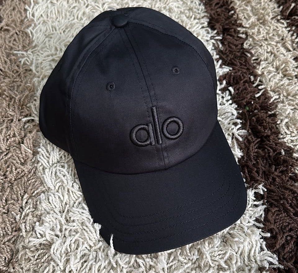 Alo Cap (Category: Caps & Hats) located in Manila. Submitted by stopshop26 (Listing ID 1436481421, Image 2). Description: For pre-order 2 weeks ETA 50% dp to process order Brand new and original.