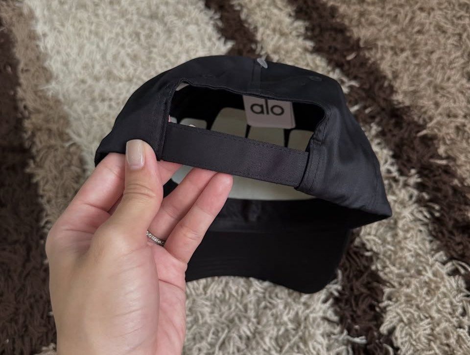 Alo Cap (Category: Caps & Hats) located in Manila. Submitted by stopshop26 (Listing ID 1436481421, Image 3). Description: For pre-order 2 weeks ETA 50% dp to process order Brand new and original.