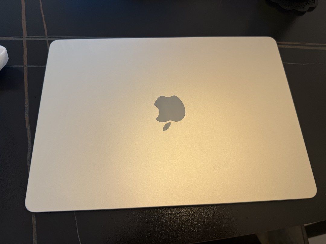 Apple MacBook Air M2 (2022)447455625730467841