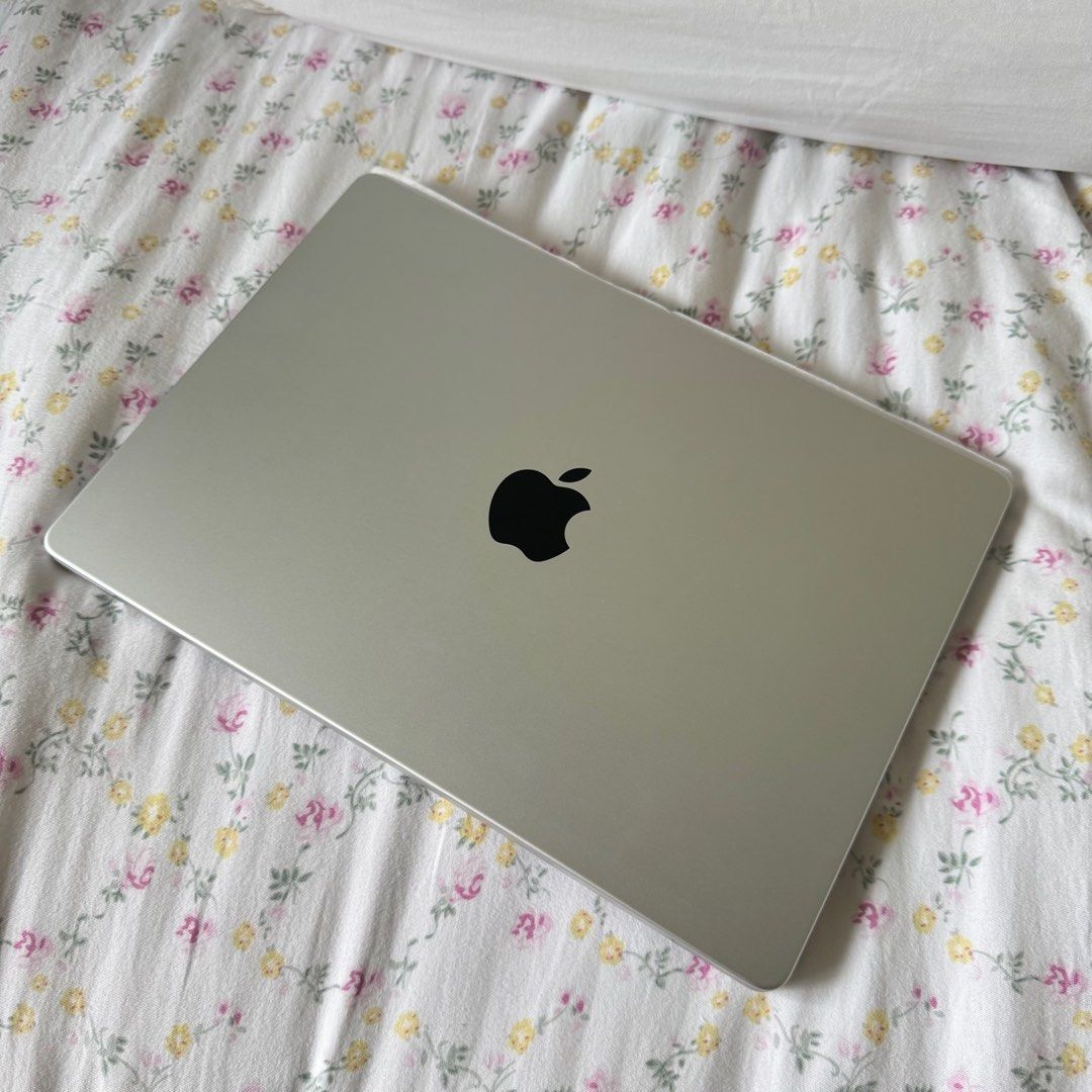 Apple Macbook Pro M4 14-inch447437664169512960