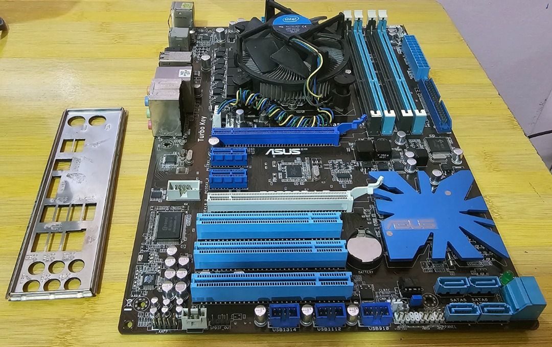 Asus P7P55D LE motherboard, intel core i 5 750 1st gen processor bundle (Category: Computer Parts) located in Paranaque City. Submitted by lyjames (Listing ID 1436475468, Image 1). Description: Note: Please read first before inquiring Hindi na ako magrereply kung nandito na ang sagot sa details ng ad. Motherboard processor and ram bundle Asus P7P55D LE motherboard, intel core i 5 750 1st gen 4cores 4threads 2.6ghz up to 3.2ghz boost LGA1156 with 