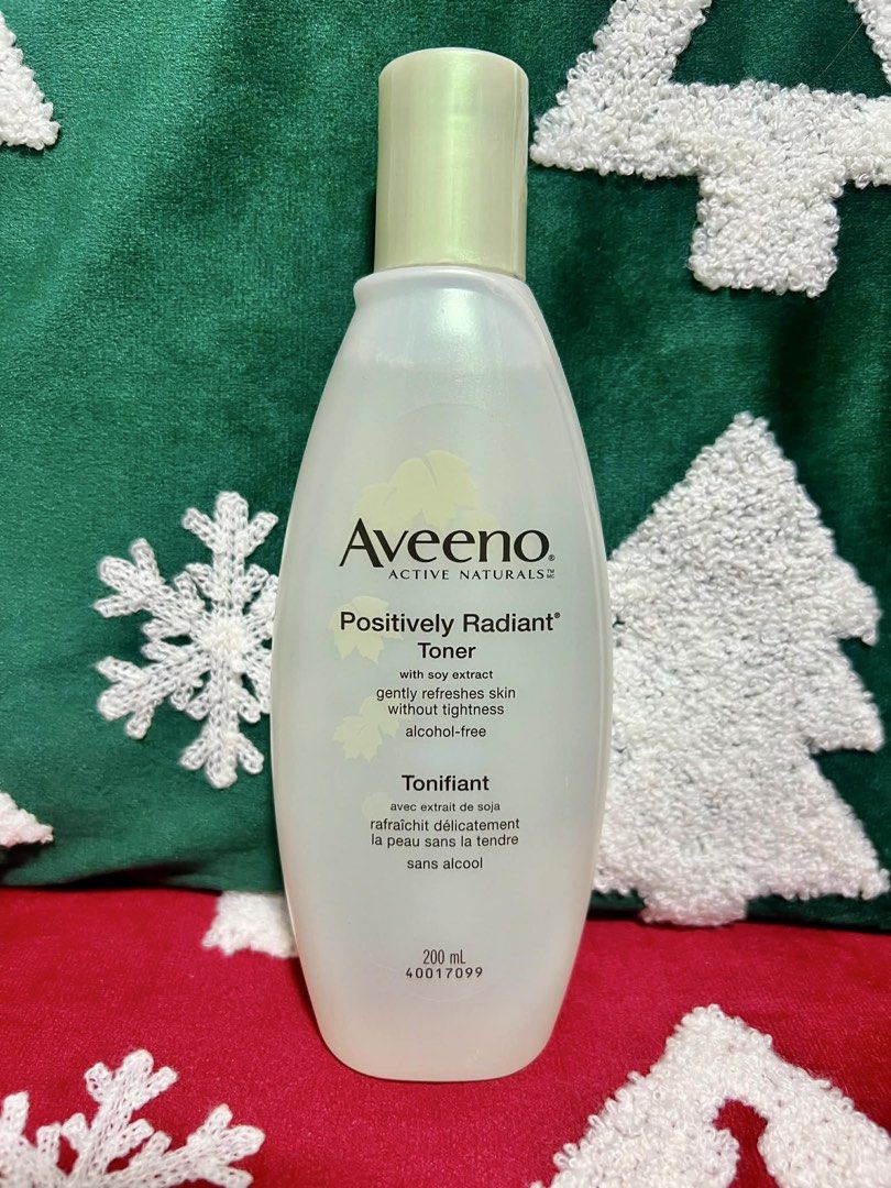 Aveeno Positively Radiant Toner 200ml (Category: Face Care) located in Quezon City. Submitted by mikaelalucila (Listing ID 1436571168, Image 1). Description: - Aveeno Positively Radiant Toner - Gently refreshes skin - Contains soy extract - Alcohol-free formula - 200 mL bottle.