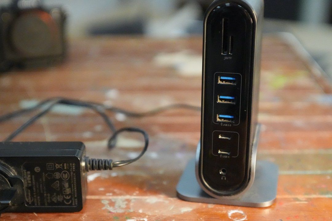 Baseus 17-in-1 USB-C Docking Station excellent condition447699154937456640