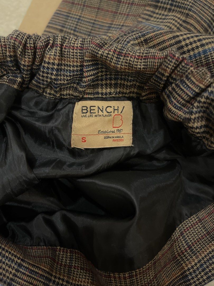 Brown Plaid Midi Skirt - Size S (Category: Skirts) located in Mandaluyong City. Submitted by jgpreluvs (Listing ID 1436632728, Image 3). Description: - Bench brown plaid midi skirt - Size: Small - Garterized waistband with drawstring - Two front pockets - Falls below the knee (good for office/church wear) Fits waist sizes 24-28 MOP: Gcash/Maya/BDO Pay ❣️ Feel free to message me for more deets!.