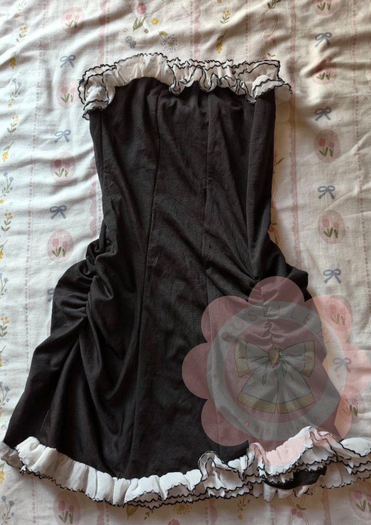 Black and White Ruffle Dress (Category: Dresses) located in San Pablo. Submitted by _itsrosypicks_ (Listing ID 1436547656, Image 1). Description: 𝐁𝐥𝐚𝐜𝐤 & 𝐖𝐡𝐢𝐭𝐞 𝐑𝐮𝐟𝐟𝐥𝐞 𝐃𝐫𝐞𝐬𝐬♡ ✦••┈┈┈• ➶𝐒𝐢𝐳𝐞:𝐗𝐗𝐒-𝐒 𝐰/ 𝐯𝐢𝐬𝐢𝐛𝐥𝐞 𝐟𝐚𝐛𝐫𝐢𝐜 𝐫𝐮𝐧𝐬 𝑹𝒆𝒎𝒊𝒏𝒅𝒆𝒓𝒔: ♡ 𝑫𝑴 𝑭𝒐𝒓 𝑴𝒐𝒓𝒆 𝑰𝒏𝒇𝒐𝒓𝒎𝒂𝒕𝒊𝒐𝒏 ♡ 𝑷𝒖𝒓𝒄𝒉𝒂𝒔𝒆 𝑨𝒕 𝒀𝒐𝒖𝒓 𝑶𝒘𝒏 𝑹𝒊𝒔𝒌 ♡ 𝑰𝒕𝒆𝒎𝒔 𝑴𝒂𝒚 𝑯𝒂𝒗𝒆 𝑴𝒊𝒏𝒊𝒎𝒂𝒍/𝑼𝒏𝒔𝒆𝒆𝒏 𝑭𝒍𝒂𝒘𝒔 ♡ �