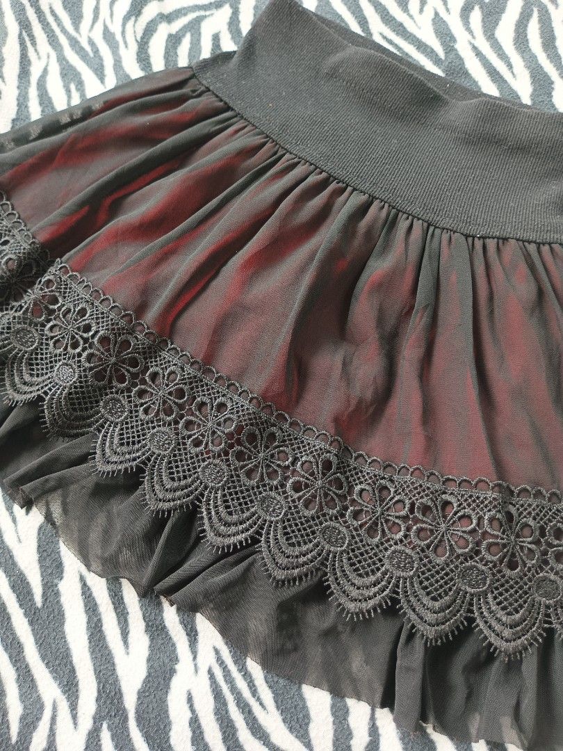 Black Layered Lace Skirt (Category: Skirts) located in Iloilo. Submitted by akivelle.co (Listing ID 1436575059, Image 2). Description: ‎ ── ⋆⋅𖤓⋅⋆ ── ‎ ‎ ℘ 𝑫𝒆𝒕𝒂𝒊𝒍𝒔 & 𝑰𝒔𝒔𝒖𝒆𝒔 ‎ ‎⌖ 𝒮𝒾𝓏ℯ: 22-24 (xs-s) ‎⌖ ℒℯ𝓃𝓰𝓉𝒽: 15.5 inch ‎ ‎⌖ ℐ𝓈𝓈𝓊ℯ𝓈: none ‎ ‎ ── ⋆⋅𖤓⋅⋆ ── ‎ ‎⌖ ℒℴ𝒸𝒶𝓉𝒾ℴ𝓃: 𝖲𝖺𝗇 𝖤𝗇𝗋𝗂𝗊𝗎𝖾, 𝖨𝗅𝗈𝗂𝗅𝗈 ‎ ⤷ 𝖬𝖾𝖾𝗍-𝗎𝗉 𝗅𝗈𝖼𝖺𝗍𝗂𝗈𝗇 𝗐𝗂𝗅𝗅 𝖻𝖾 𝖽𝗂𝗌𝖼𝗎𝗌𝗌𝖾𝖽 𝗈𝗇𝖼𝖾 𝗍𝗁𝖾 𝗈𝗋𝖽𝖾𝗋 𝗂𝗌 𝖼𝗈𝗇𝖿𝗂𝗋𝗆𝖾�