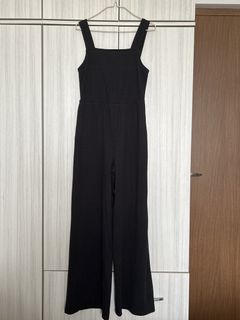 (Category: ) located in . Submitted by activewearonly (Listing ID 1436504074, Image 1). Description: .