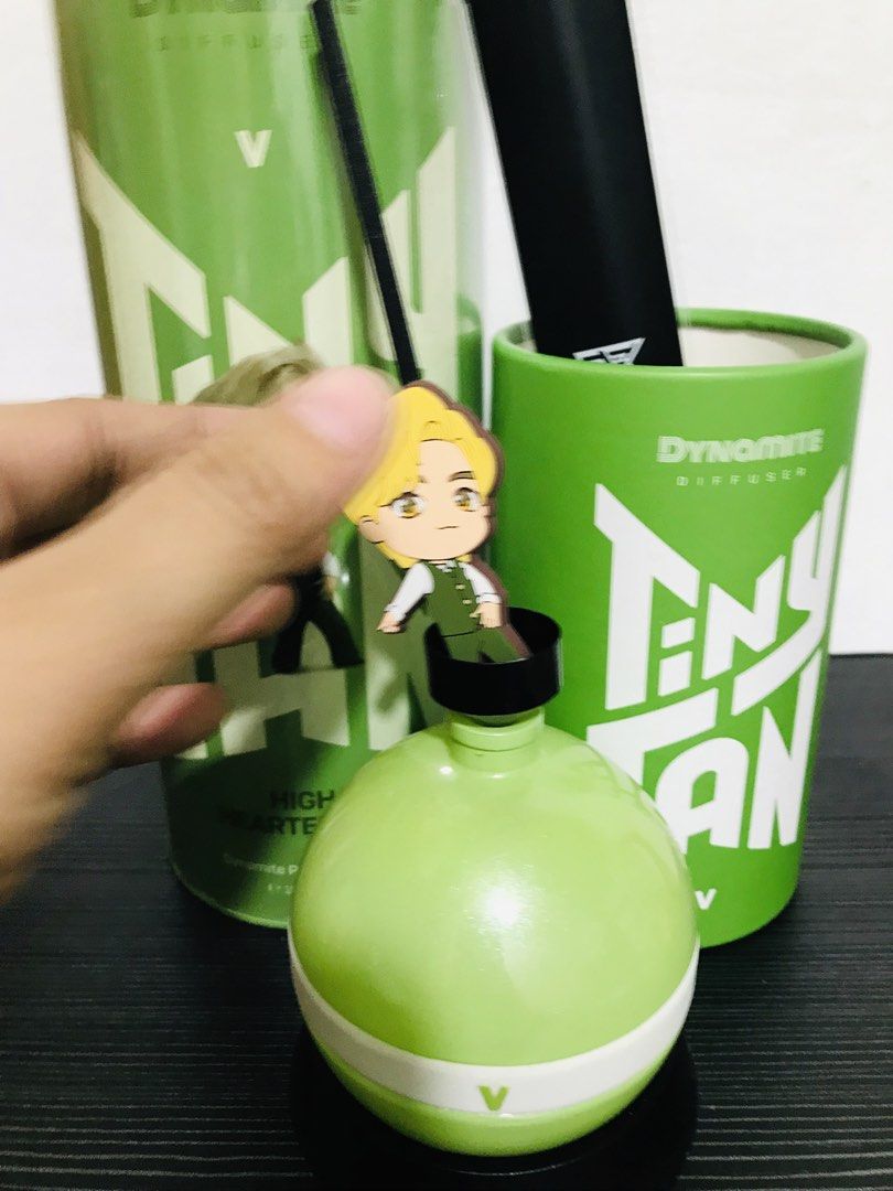 BTS V TINY TAN PERFUME DIFFUSER (Category: Fragrance & Deodorants) located in Gamu. Submitted by 2022bagsbunny (Listing ID 1436517513, Image 3). Description: PERFUME NOT INCLUDED PM ME FOR MORE ORDERS .
