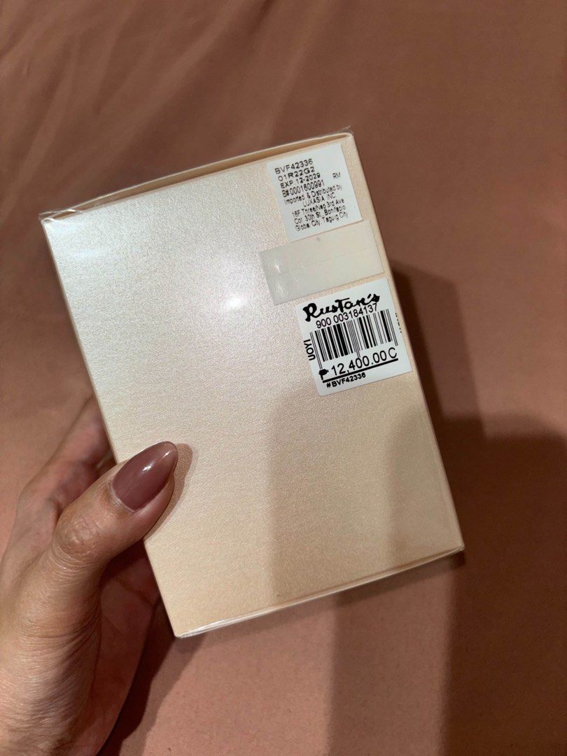 Bvlgari Omnia Crystalline Eau de Parfum 100ml (Category: Fragrance & Deodorants) located in Manila. Submitted by aneajmik (Listing ID 1436511491, Image 2). Description: -sealed - Bvlgari Omnia Crystalline Eau de Parfum - Size: 100ml / 3.4 fl. oz. - Purchased from Rustan's - Original Price: ₱12,400.00 - Product Code: BVF42536 -lost receipt.