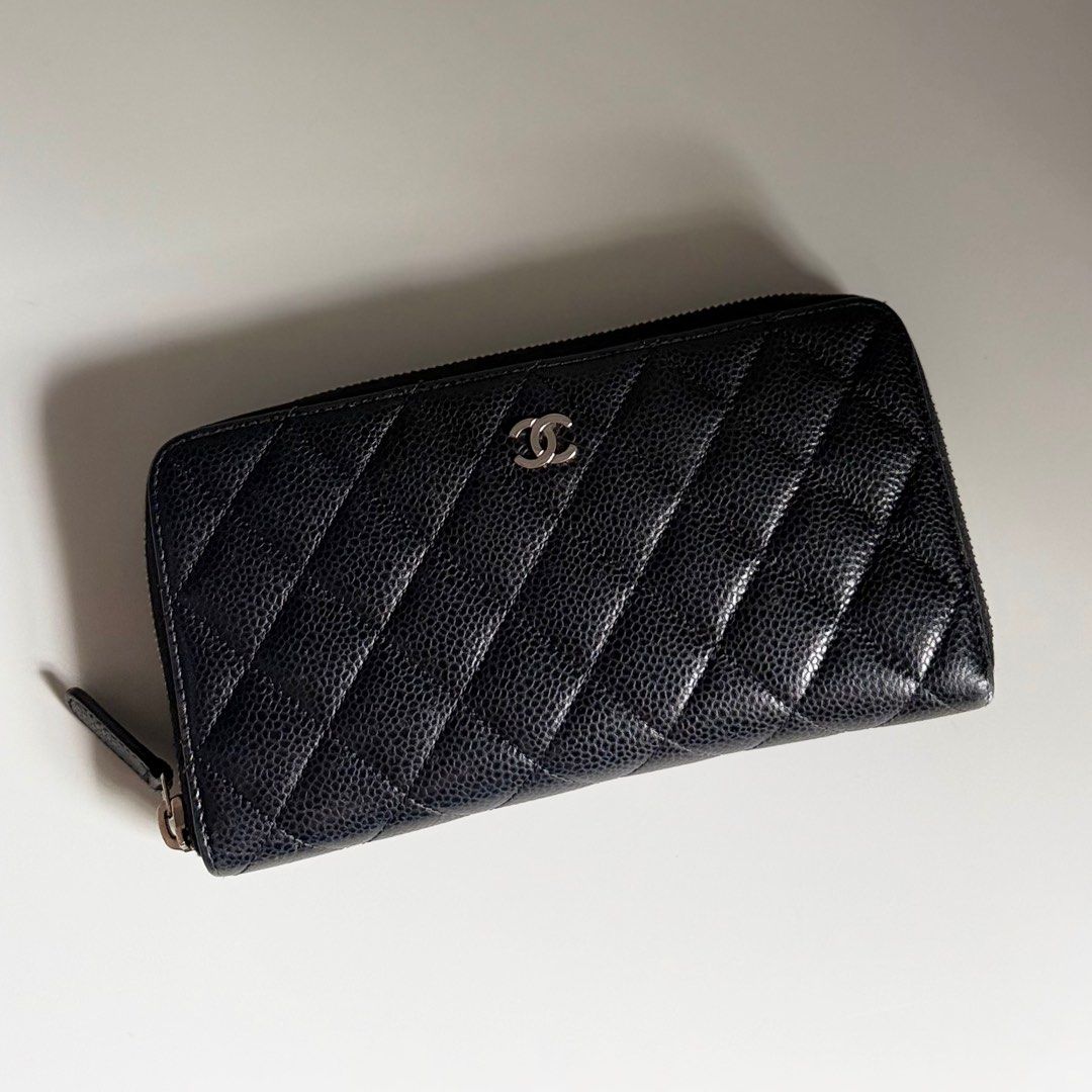 Chanel CC caviar zip long wallet black caviar (Category: Luxury Bags & Wallets) located in Quezon City. Submitted by ksumer (Listing ID 1436611848, Image 2). Description: Used wallet.