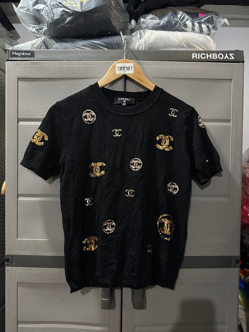 CHANEL knit top (Category: Blouses) located in Quezon City. Submitted by stussyxnike.666 (Listing ID 1436647206, Image 1). Description: Chanel.