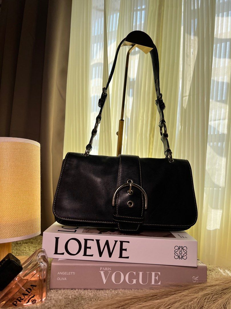 Coach Soho Buckle Flab (Category: Luxury Bags & Wallets) located in Mabalacat. Submitted by roseique2600 (Listing ID 1436477554, Image 1). Description: .
