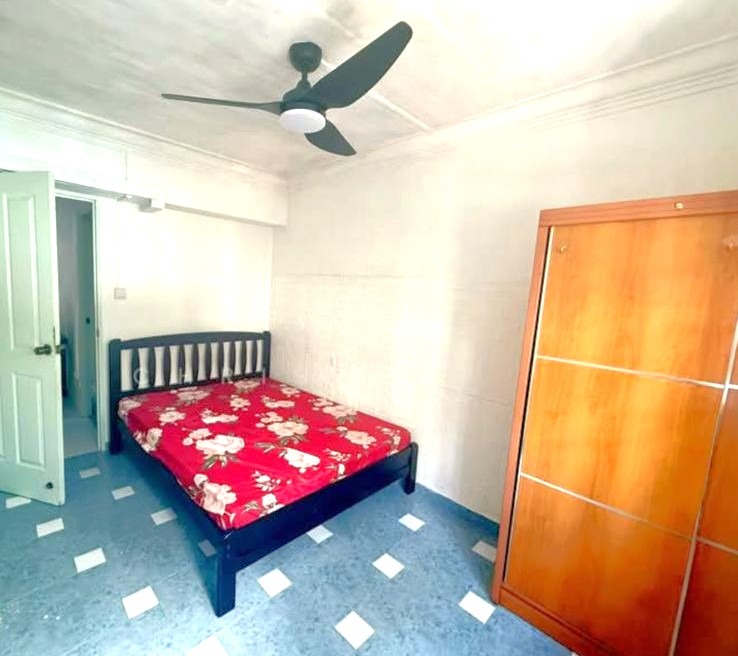 (Category: ) located in . Submitted by your_rental_specialist (Listing ID 1436511778, Image 1). Description: .