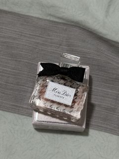 （分類：）位於 。 由 lylyyyyyyy 提交（商品編號 1436590205，圖片 1）。簡介： 。