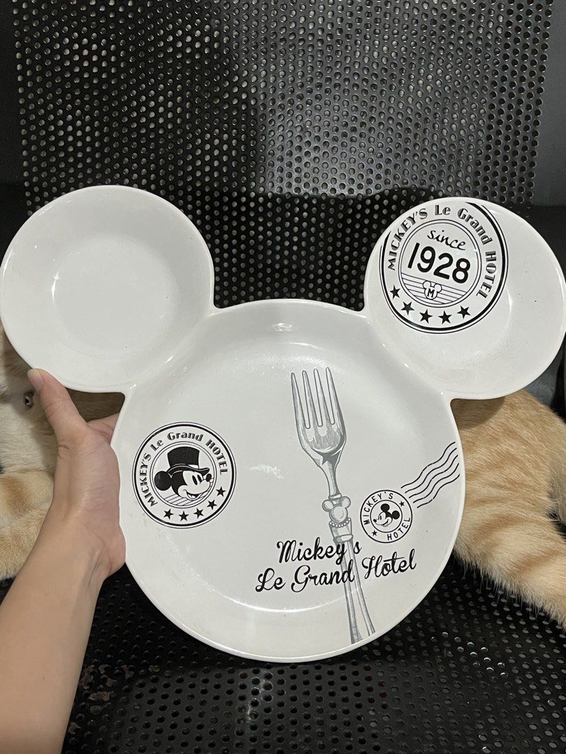 Disney Mickey Mouse Ceramic Tray Plate (Category: Other Kitchenware & Tableware) located in Lucena. Submitted by aisanolshop (Listing ID 1436485830, Image 1). Description: 2pcs available Sold per pc.