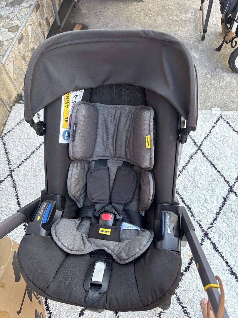 Doona+ STroller carseat not expired (Category: Strollers) located in Manila. Submitted by avalanchesonlineshopmainacount (Listing ID 1436648699, Image 2). Description: .