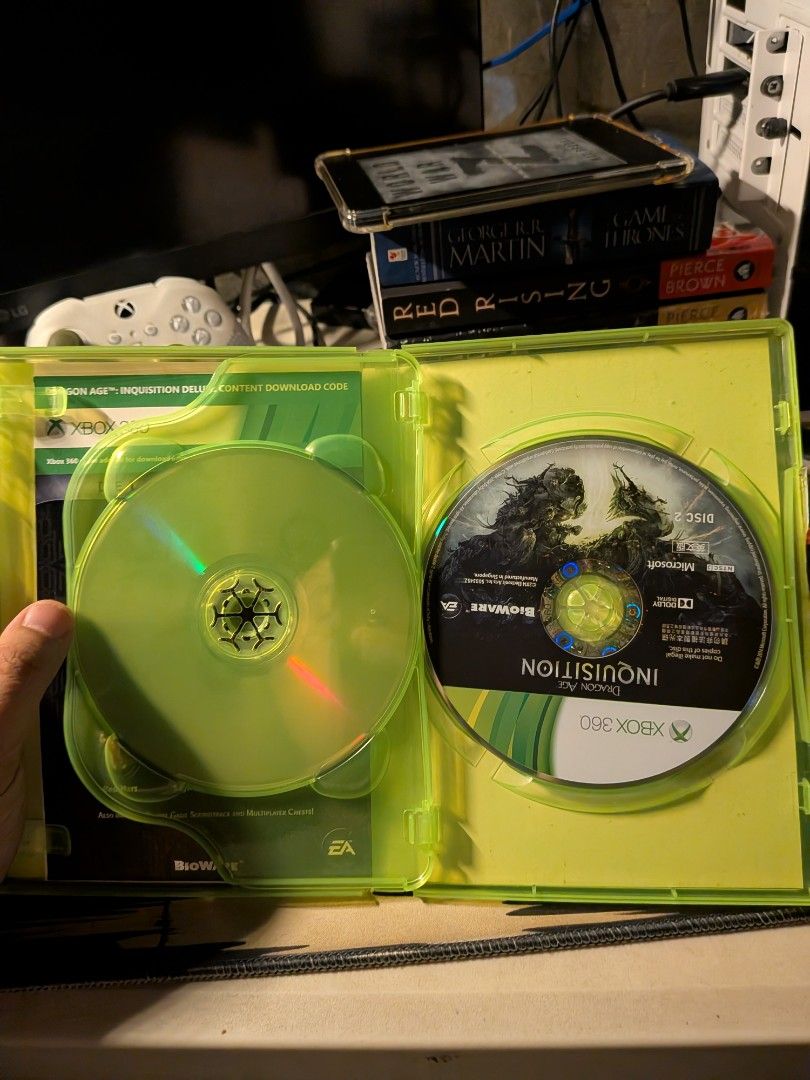 Dragon Age: Inquisition Deluxe Edition - Xbox 360 (Category: Xbox) located in Quezon City. Submitted by jigssaw (Listing ID 1436610611, Image 3). Description: - Dragon Age: Inquisition Deluxe Edition for Xbox 360 - Includes game disc and additional content - English version - Rated 18+ - Published by EA, developed by BioWare - Complete with original case and discs.