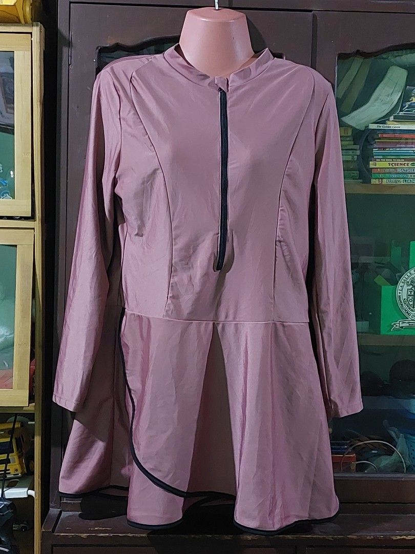 Dress swimwear (Category: Coats, Jackets and Outerwear) located in San Juan City. Submitted by misismorena (Listing ID 1436607981, Image 1). Description: - Pink zip-up - Black trim detail - High collar - Lightweight material - Flattering silhouette - Slightly flared bottom -Padded.