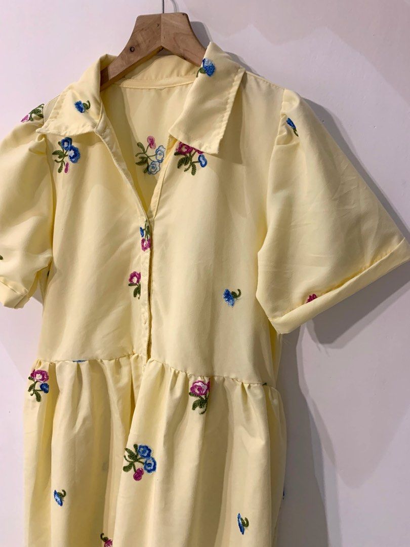 Embroidered Midi Doll dress with collar (Medium) (Category: Dresses) located in Angono. Submitted by fabshop4 (Listing ID 1436598806, Image 2). Description: brand new l never worn Embroidered design fits medium-semi large Gcash payment + sf.