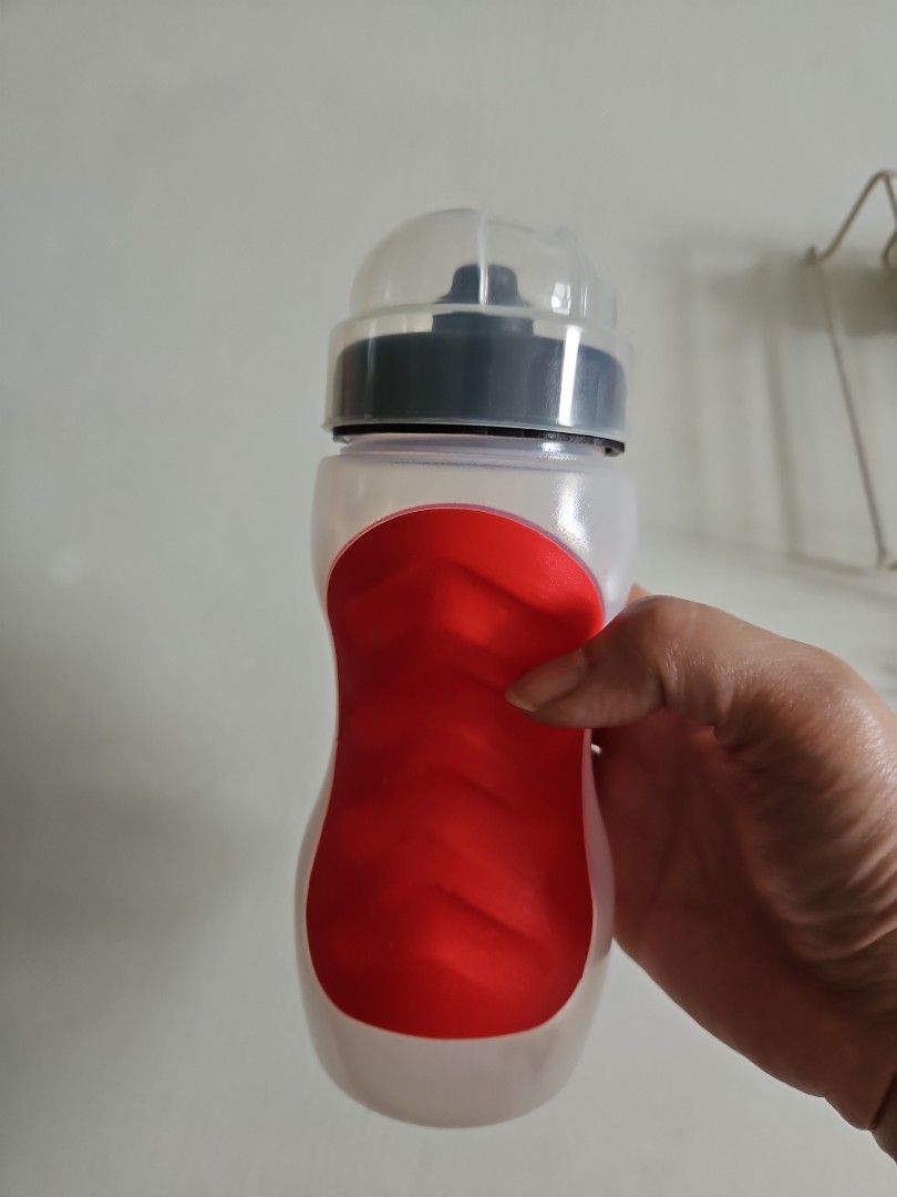 Water Bottle with cap. Great for bicycle, running447409119089152003