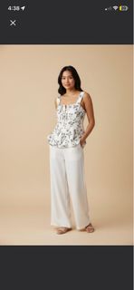 (Category: ) located in . Submitted by pb.closet (Listing ID 1436480420, Image 1). Description: .