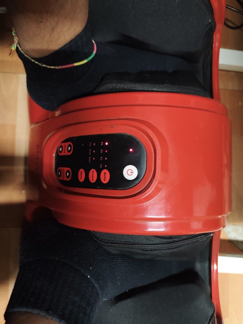 Foot and leg Massage with Control Panel (Category: Massage Devices) located in Makati City. Submitted by kittabs (Listing ID 1436620087, Image 3). Description: For sale! Foot and leg Massage features an integrated control panel with various settings. It has power, auto, custom, and manual modes. The panel also includes settings for toe, arch, and sole massage. Perfect sa mga mahilig sa foot massage 😁 Thank you!.