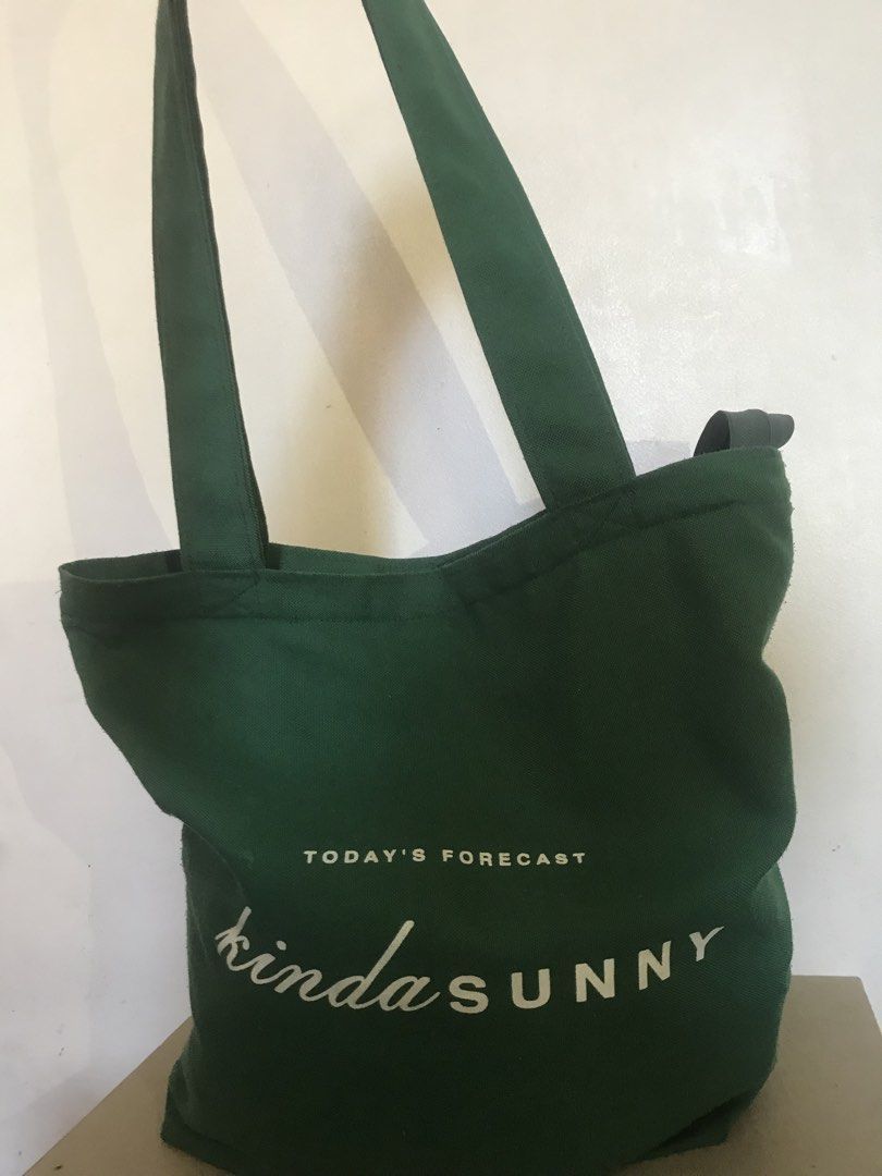 Green Tote Bag - Kinda Sunny (Category: Tote Bags) located in Manila. Submitted by arashi.aiko (Listing ID 1436552505, Image 3). Description: RFS : decluttering.