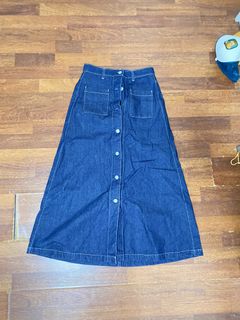 (Category: ) located in . Submitted by prelovedclothesofzoe (Listing ID 1436551421, Image 1). Description: .