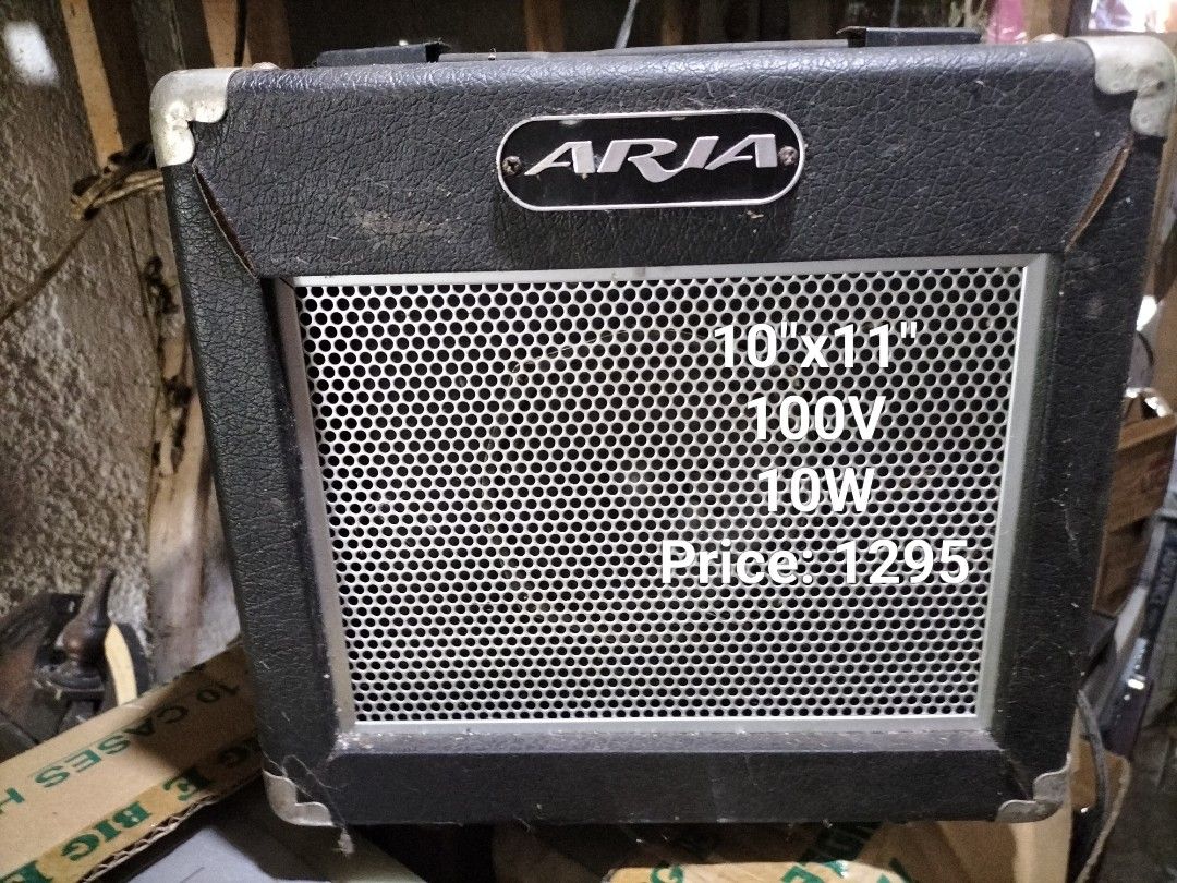 Guitar Amplifier BASS (Category: Musical Instruments) located in Cainta. Submitted by banzvi73 (Listing ID 1436525764, Image 3). Description: originally from Japan all working condition 100v Japan location Brookside hills subd Cainta Rizal prices posted on each picture .
