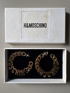(Category: ) located in . Submitted by lovebooksandfashion (Listing ID 1436547441, Image 1). Description: .