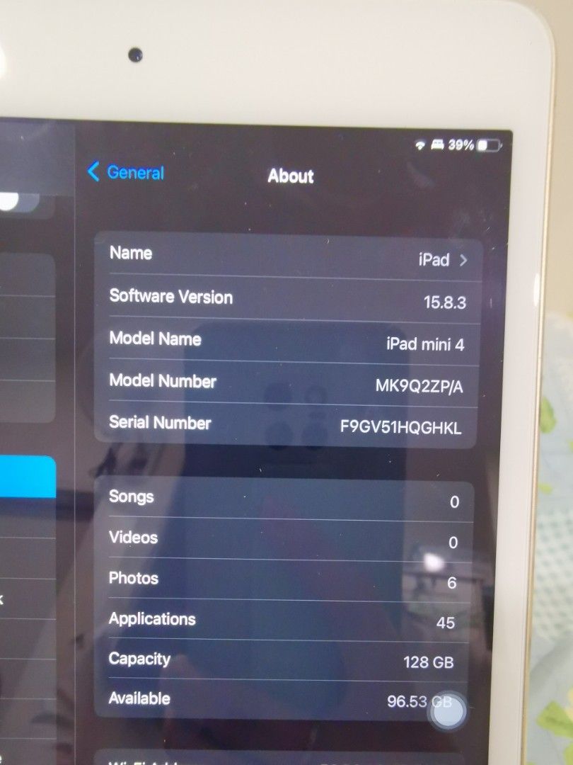Ipad mini 4 (Category: iPad) located in Kuala Lumpur. Submitted by puglover1982 (Listing ID 1436637565, Image 3). Description: .