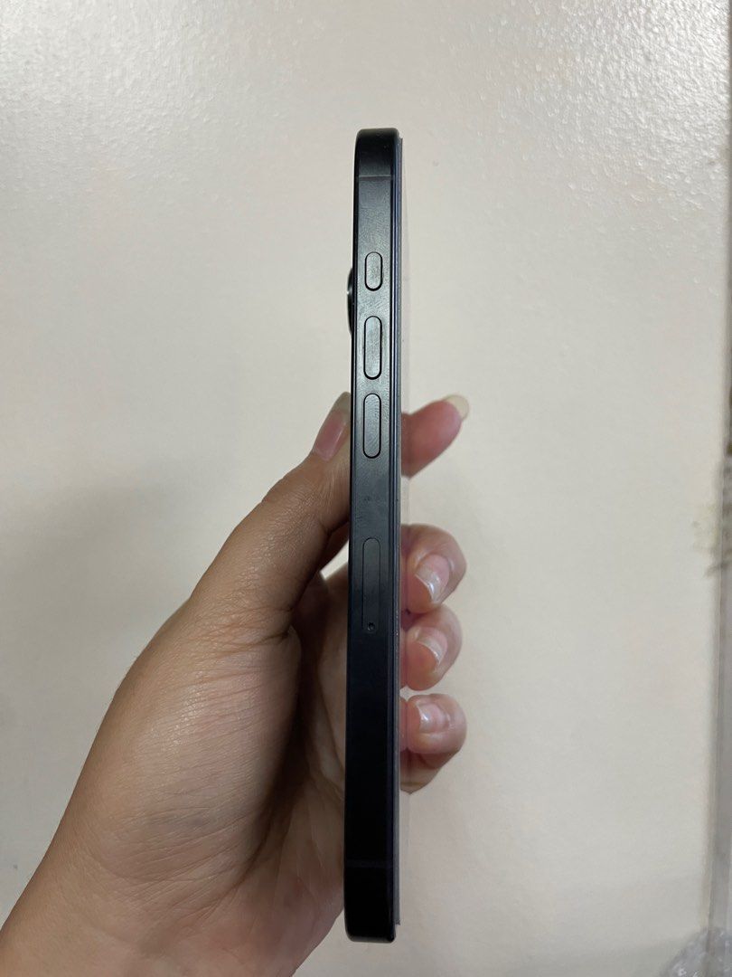 Iphone 16 Pro Black 512gb (Category: iPhone 16 Series) located in Muntinlupa City. Submitted by eyaaaaaaaah (Listing ID 1436537692, Image 3). Description: For Sale iPhone 16 pro– Black • 512GB | Factory Unlocked | NTC Approved • Battery Health: 98% Inclusions: • Box • Cable • Free used case.