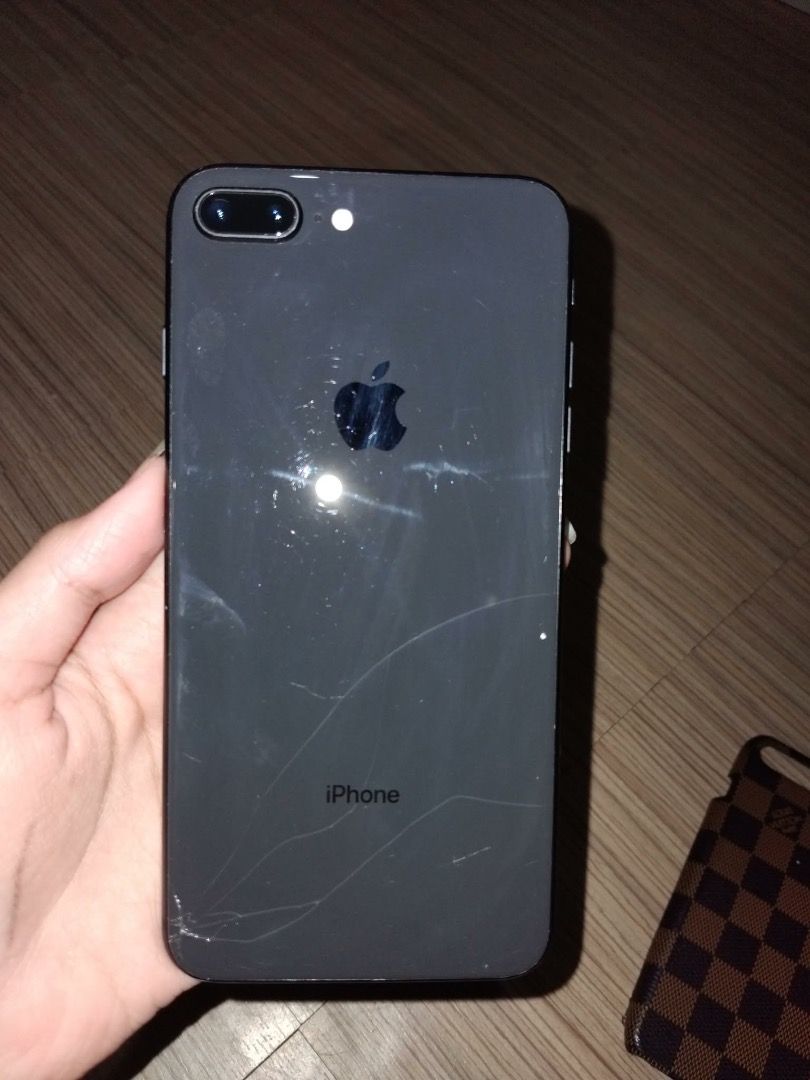IPHONE 8PLUS 64gb (Category: iPhone 8 Series) located in Taguig. Submitted by keengem-4f9efe (Listing ID 1436601444, Image 1). Description: iPhone 8 Plus 64GB Factory unlocked With True Tone 73% battery health Never been opened May crack sa likod & signs of use (see pics) All working Honest issue posted ₱3,200 FIXED TAGUIG LOC .